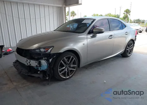 2020 Lexus Is 300 z USA, uszkodzony, nr VIN JTHGA1D28L5102360